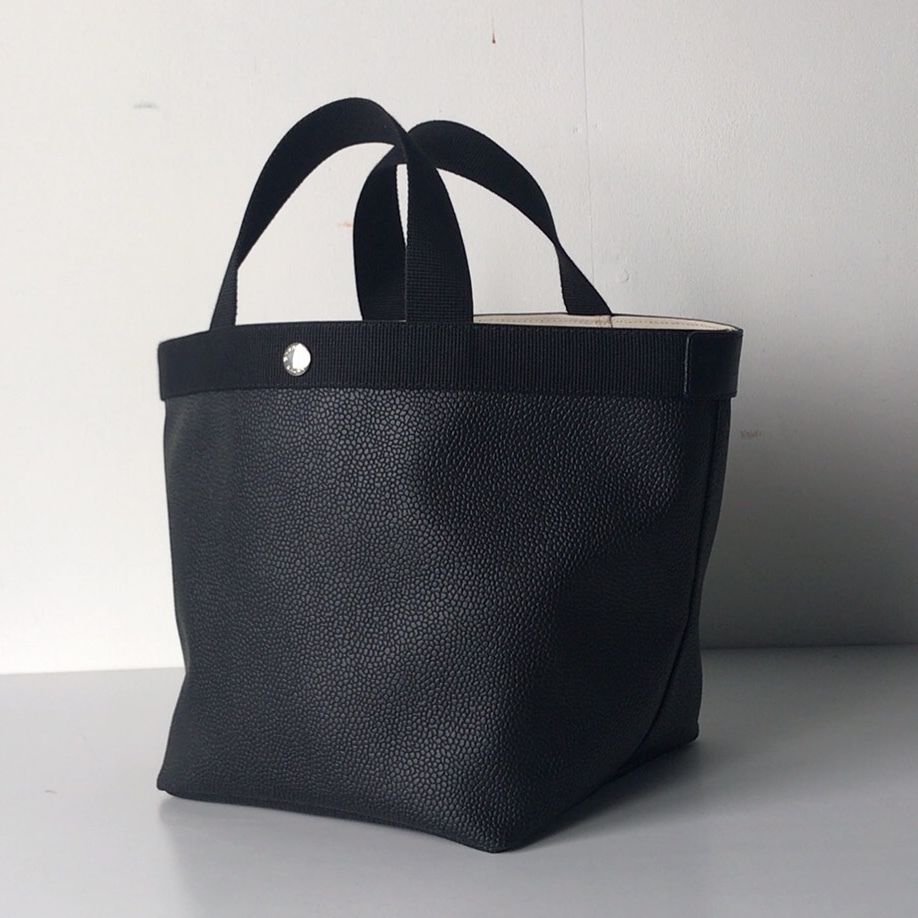 美品⭐️エルベシャプリエ 舟形トートM 707GP ノワール×ノワール WEB限定カラー】 エルベシャプリエ Herve Chapelier 707C ノワール