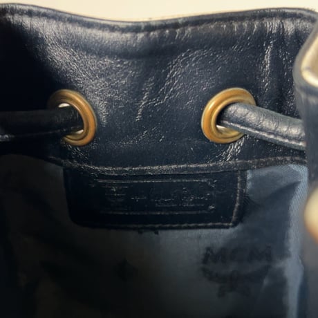 MCM オールドエムシーエム ヴィセトス柄 モノグラム ホワイト 総レザー 巾着ミニショルダーバッグ ポシェット 中古良品