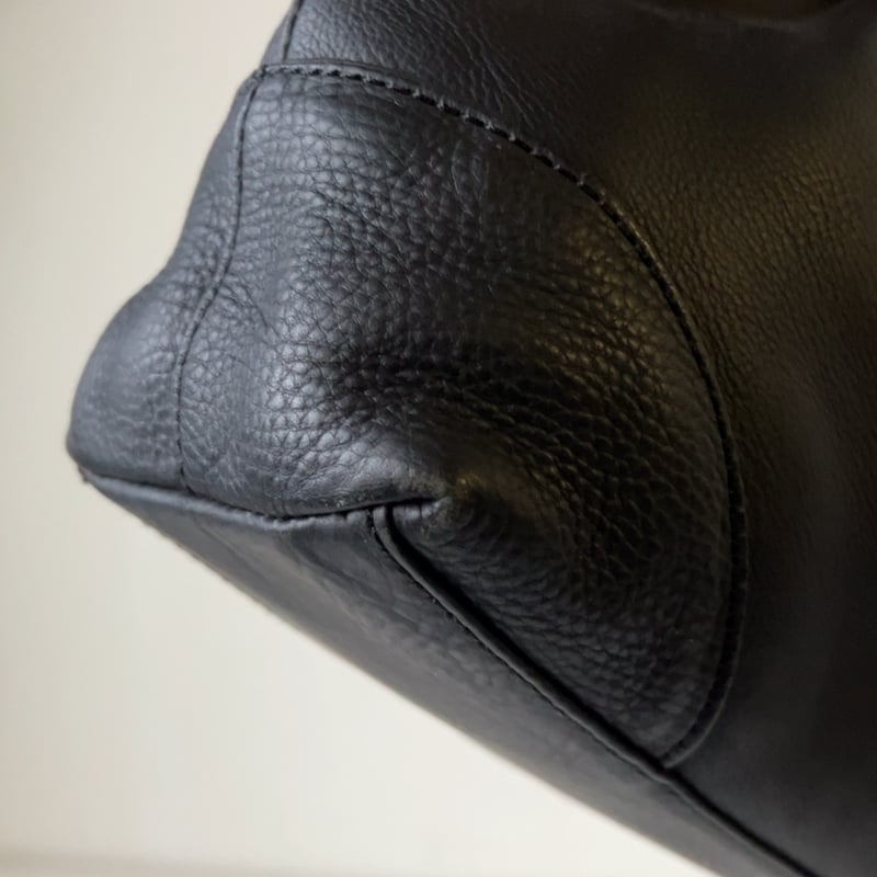 Kitamura キタムラ レザーミニトートバッグ シボ革 ブラック ゴールド