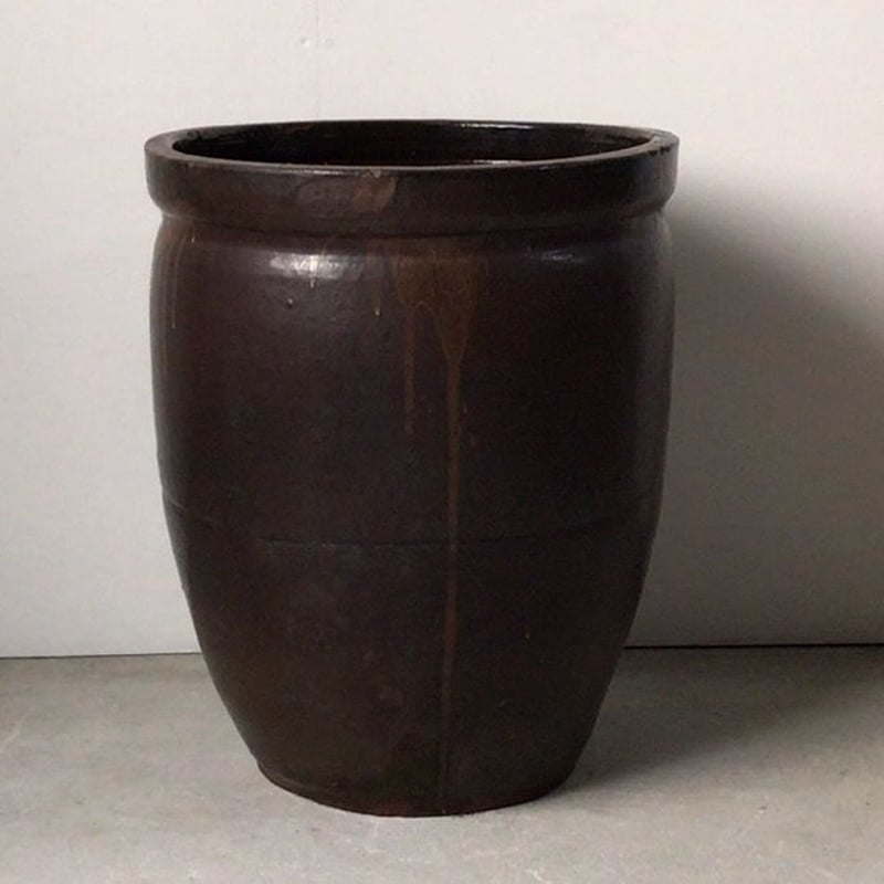 古い水瓶 民藝壺 ・甕 (高さ約42cm幅約35cm) メダカ鉢 睡蓮 ハス