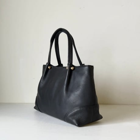 Kitamura キタムラ レザーミニトートバッグ シボ革 ブラック ゴールド金具 エンボスエンブレム 上質レザー 横浜 日本製 中古美品範疇