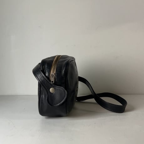 Courreges クレージュ  70sオールドクレージュ ミニショルダーバッグ カメラバッグ ダークネイビー レザー ビッグロゴ 中古良品