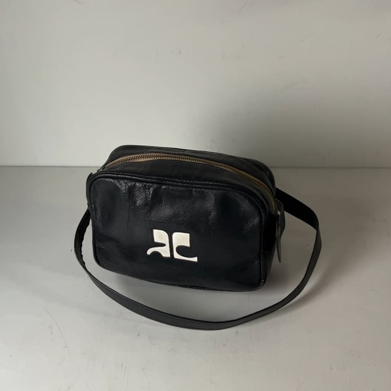 courreges クレージュ レザー ショルダーバッグ カメラバッグ ブラック Courreges クレージュ 70sオールドクレージュ ミニショルダー