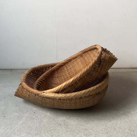 丸い片口ざる 入れ子2点セット  竹編みザル 竹笊 竹籠 竹工芸 竹細工 工芸品 手仕事 古民藝 古民具 古道具 ジャパンヴィンテージ