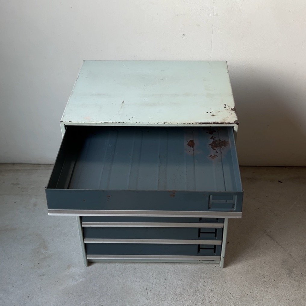 1113 ビンテージ　収納7杯　小引き出し　小物入れ　工業系　ケース　レトロ 1113 ビンテージ 収納7杯 小引き出し 小物入れ 工業系 ケース