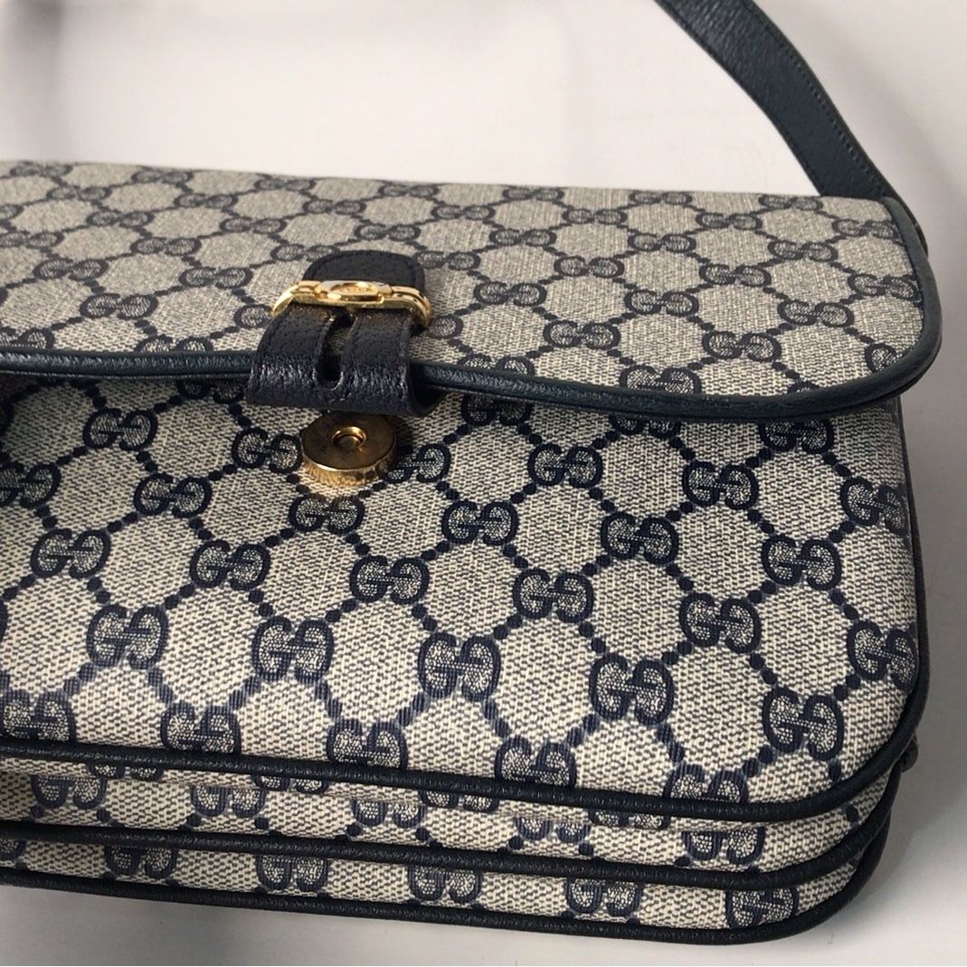GUCCI グッチ オールドグッチ コーティングGGキャンバス GUCCI グッチ オールドグッチ コーティングGGキャンバス