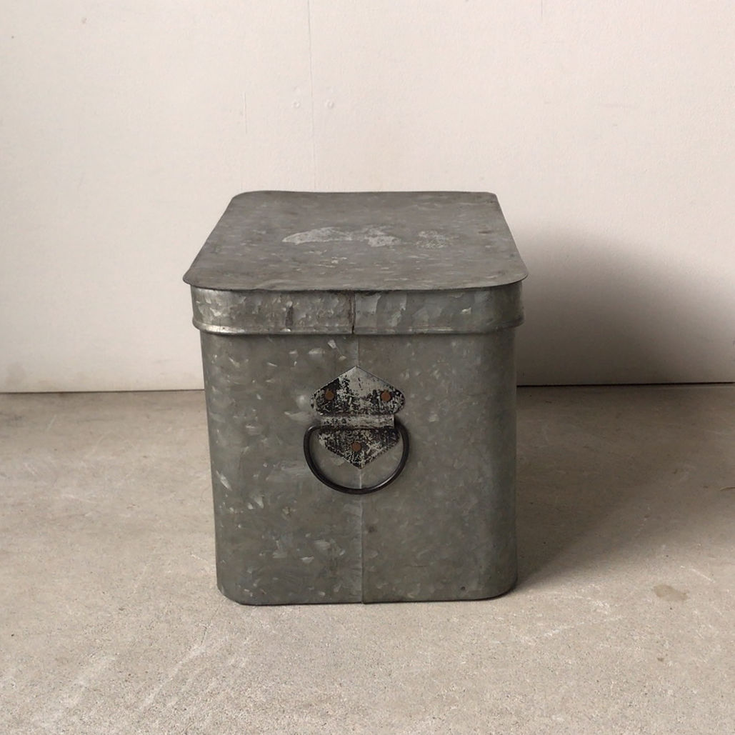 ☆ディスプレイ用☆アンティーク☆1缶10,000円で2缶あります。お米