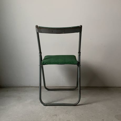 古い折り畳み椅子  1950-1960年代 ヴィンテージフォールディングチェア  マイクロカモフラージュ柄  迷彩 グリーン/グレー  良品