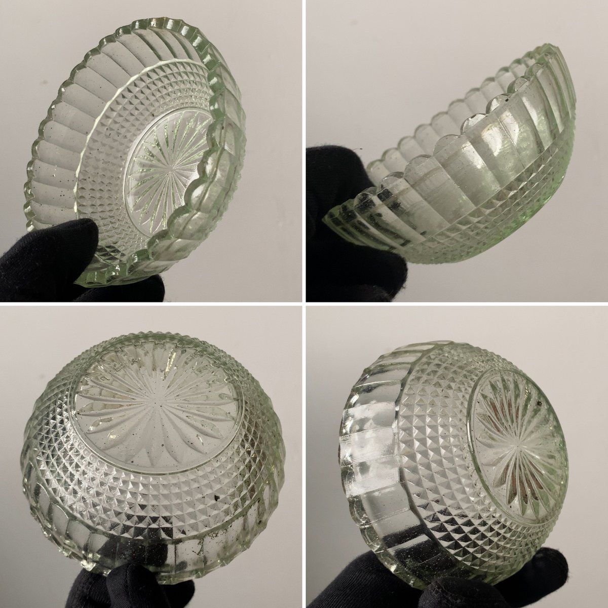 アンティークプレスガラス デザート深皿2客セット 花紋様 輪花縁 古い 