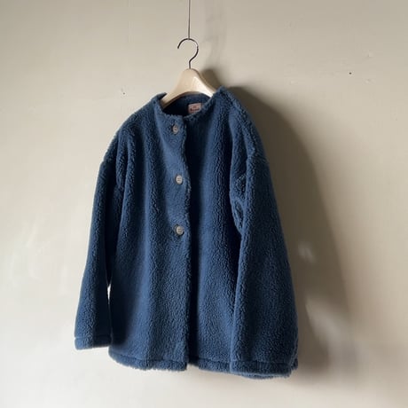 mao made  マオメイド  モックネックノーカラーボアジャケット  もこもこ いつものモックネックジャケット スモークブルー　中古極美品