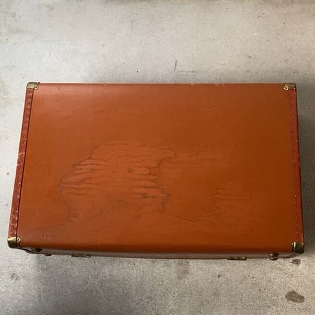 ヴィンテージ トランク  ファイバー素材 ブラウン 真鍮金具  内装 花柄 破れ無し  外装シミ有り 実用可能