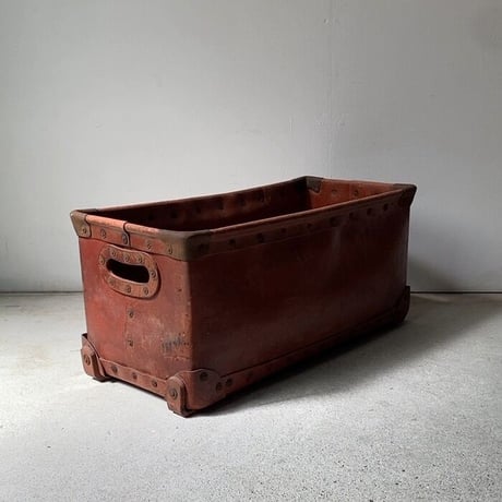 細いボテ箱  アンティークコンテナボックス  ヴィンテージ収納ボックス  レトロ道具箱  古い箱  古道具