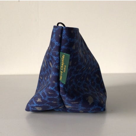 Herve Chapelier  エルベシャプリエ   2019春夏モデル    927F  パンサー  ブルー     ナイロン舟型ポーチM　ヒョウ柄  コスメ  化粧ポーチ  中古極美品
