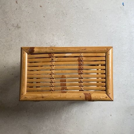 竹台  竹の花台. 置物台 茶道具  作業椅子 スツール  工芸品 民芸品 竹工芸 手仕事  安定感あり  ガタつき無し  完品