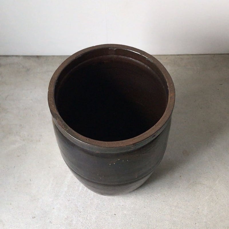 古い水瓶 民藝壺 ・甕 (高さ約42cm幅約35cm) メダカ鉢 睡蓮 ハス