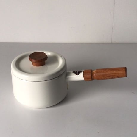 Noritake ノリタケ   ヴィンテージ 琺瑯(ホーロー) 片手鍋    木製無垢持ち手  ホワイト ほぼデッドストック 未使用品