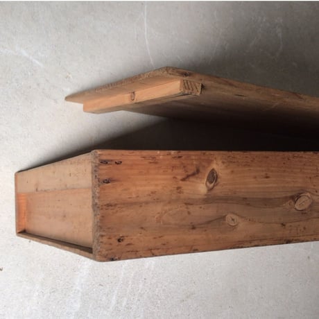 古い餅箱 無地  蓋有り　檜無垢材  アンティーク木箱 ヴィンテージウッドボックス  道具箱 美品