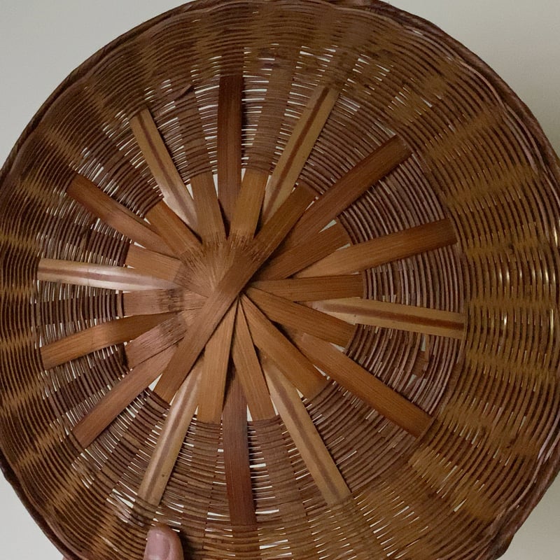 古い竹編の飯籠 めしかご 蓋付き竹籠 幅約31cm わずかな目飛びはある