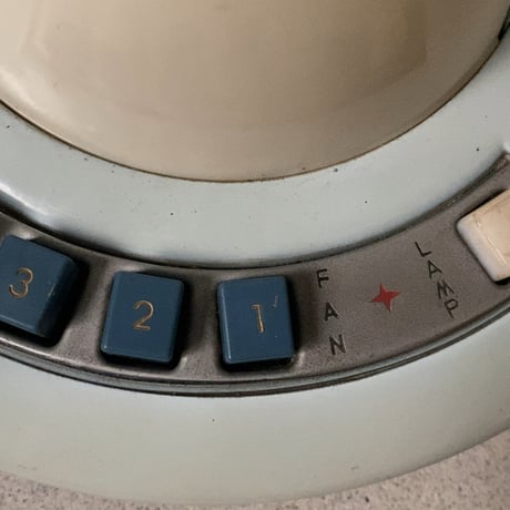 Toshiba 東芝  東京芝浦電気  ヴィンテージ扇風機 ランプ付き 一体型ライト 近未来デザイン 1960s タワー型ランプ レトロ家電 希少 幻の逸品 稼働品 良品　B(ライトブルー)