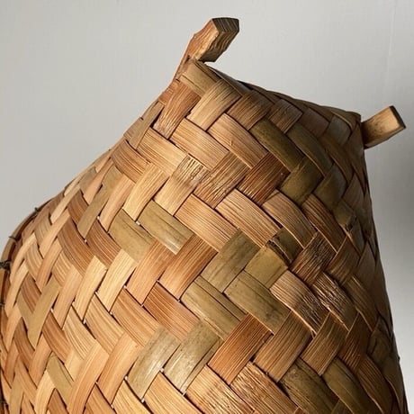竹編みのヘラ立て お玉立て 幅約23cm ツールスタンド 足付き 天然素材 グッドコンディション