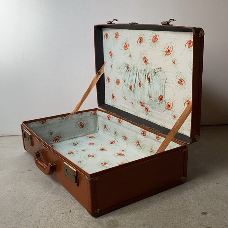 ヴィンテージ トランク ファイバー素材 ブラウン 真鍮金具 内装 花柄