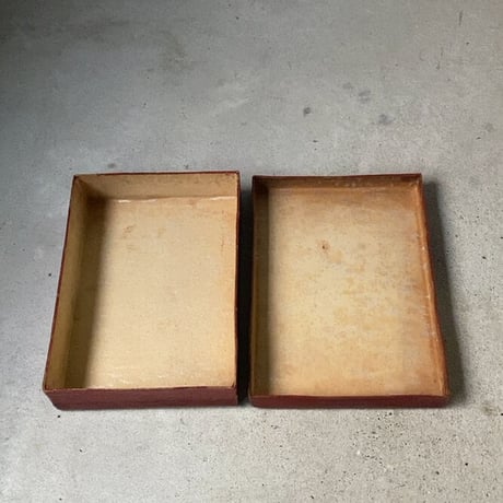 赤い道具箱  昭和初期の紙箱  31cm  昭和9年の卒業証書を保管していた書類箱  ジャパンヴィンテージ