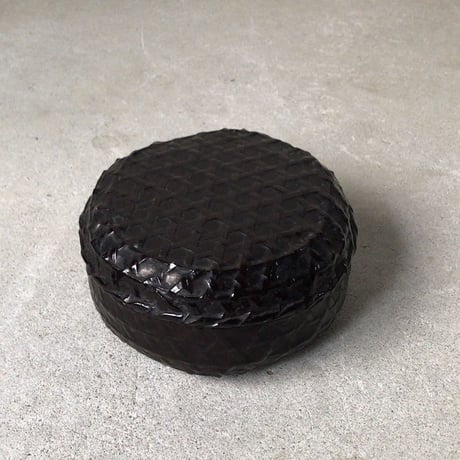 古い竹編 一閑張り 丸箱 蓋有り　菓子箱 道具箱 民具 古民藝　古道具 ヴィンテージクラフト 完品