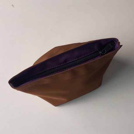 Herve Chapelier エルベシャプリエ 927N ブラウン/パープル  ナイロン舟型ポーチM　コスメ 化粧ポーチ 中古品