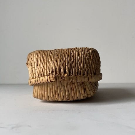 小さい柳行李 22cm  古い飯行李  おむすび箱  お弁当箱  ヴィンテージクラフト  昭和期