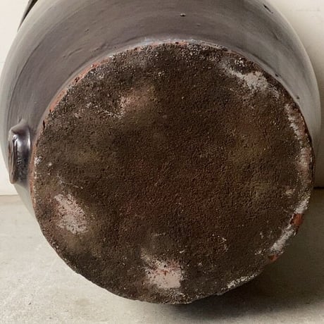 古い特大甕  民藝甕 (高さ約51cm幅約49cm) メダカ鉢 金魚鉢 睡蓮鉢 水栽培 ガーデニング ビオトープ 水中昆虫 飼育器　焼物 完品