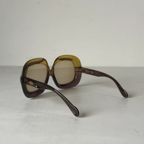 Christian Dior クリスチャンディオール ヴィンテージサングラス  アイウェア 眼鏡 ダークグリーン 鶯色 オールドディオール 中古品（難あり)