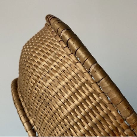 古い深籠皿  26cm  歪な形状でマットな素材感  繊細編み  グッドコンディション