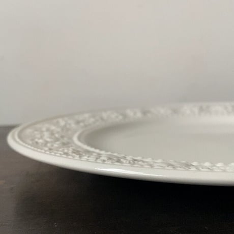 WEDGWOOD ウェッジウッド フェスティビティ(1枚の価格) プレート 27cm アイボリー 90sヴィンテージ イギリス製 made in england   ストック41枚