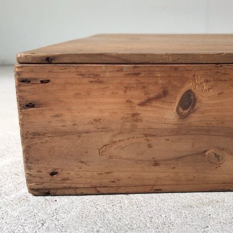 古い餅箱 無地  蓋有り　檜無垢材  アンティーク木箱 ヴィンテージウッドボックス  道具箱 美品