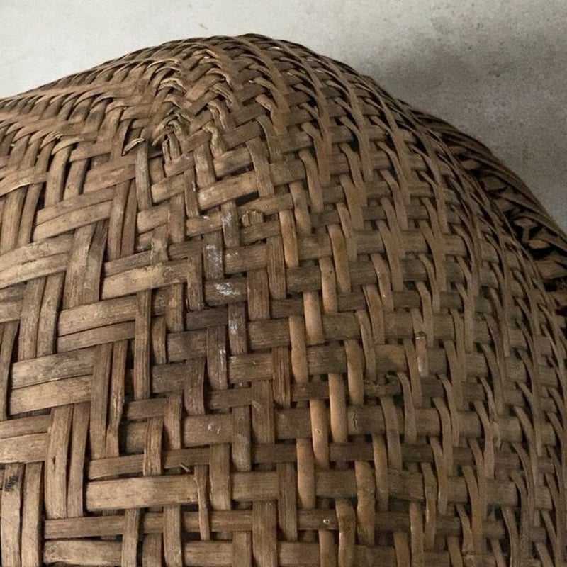 アンティーク大籠 48cm 竹材 山路編みと網代編みで構成された大きな古