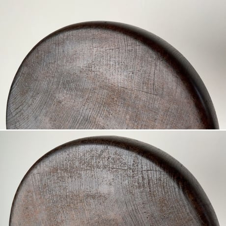 木製無垢のくり抜き盆  丸盆  木のトレー  幅約25.5cm  小さめサイズ  黒くヤケた古いお盆です。ヴィンテージキッチンツール
