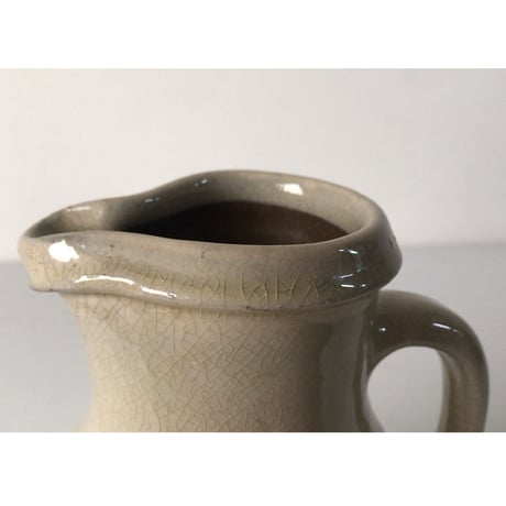 益子焼  6寸ピッチャー　打掛 把手壺 水差 花器  ジャグ。高さ18cm  小ぶりな実用水差し。民藝運動