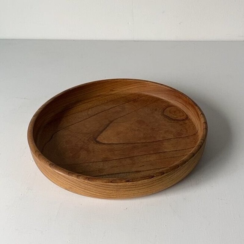 美品 特大 丸盆 お盆 けやき 無垢 一枚板 くり抜き 65㎝ 美品 特大 丸盆 お盆 けやき 無垢 一枚板 くり抜き 65㎝ 美品