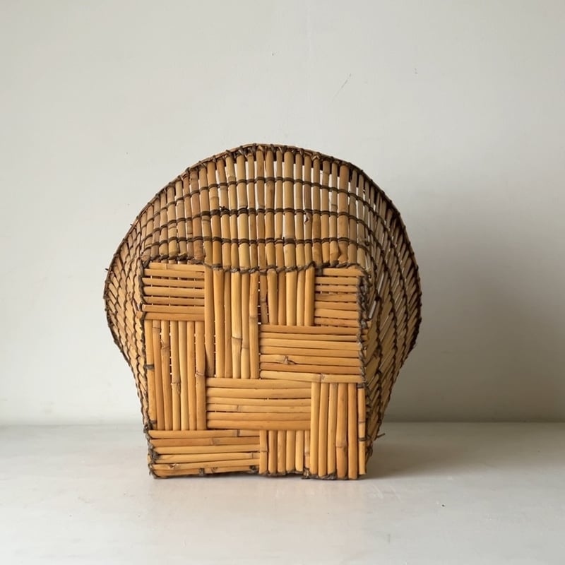 世界の民藝 アフリカ タンザニアの古い竹籠 バケツ型 鉢受け スリッパ