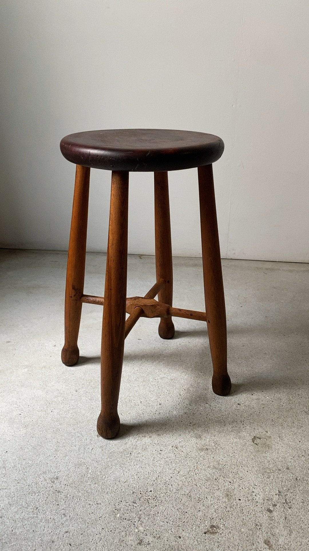 最新 【昭和レトロ】木製 丸椅子 ハンドメイド ビンテージ 当時物