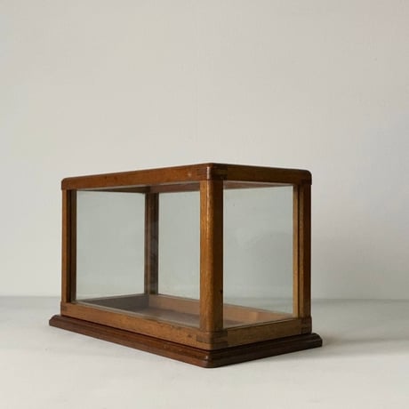 古い上皿天秤と木製の小型ガラスケース 1948年 楢材 指物加工 木工 工芸 ジャパンヴィンテージ 良品