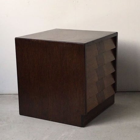 50s60sヴィンテージ 5杯レコードキャビネット 小引き出し 無垢材/プライウッド貼り合わせモダンライン装飾 美木目 美木工  摘み無し フロント傾斜デザイン アンティーク小型家具 古道具 小物入れ