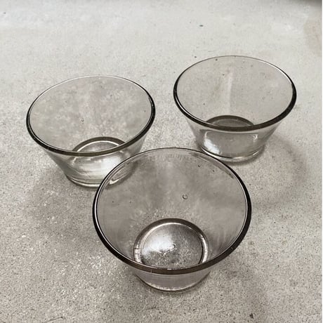 ヴィンテージ ガラス器 昭和初期 グレーベース ゆらゆら 気泡 硝子 デザート器 かき氷器 小鉢 古い器 モダンデザイン 完品  ３点セット4500円