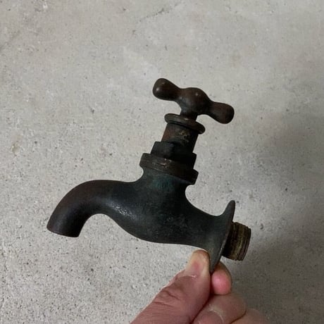 真鍮製杵型摘みヴィンテージ蛇口  小ぶりでエイジング最高 インテリア小物 パーツ 古道具 30s 40s 50s 戦前