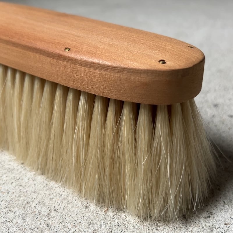 平野ブラシ 手植え水雷型 洋服ブラシ カシミヤのお手入れも問題ない