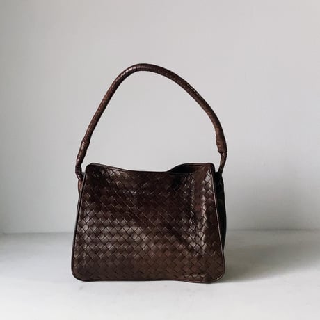 BOTTEGA VENETA ボッテガヴェネタ イントレチャート ハンドバッグ ワンショルダーバッグ レザー 焦げ茶 ブラウン レディース 中古品