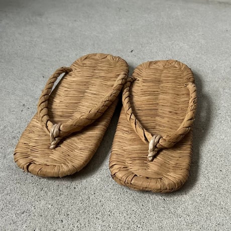 竹皮草履（たけかわぞうり）未使用品  日本の伝統的な履物 わらじ せった ぞうり サンダル 竹工芸  在庫9点