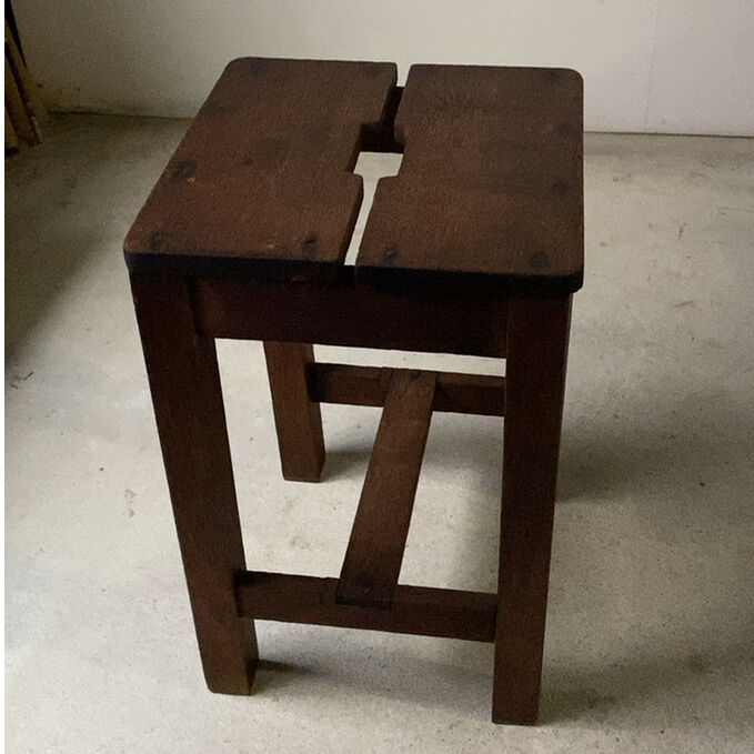 古い木製スクエアスツール ラワン無垢材 黒ヤケ ヴィンテージ 角