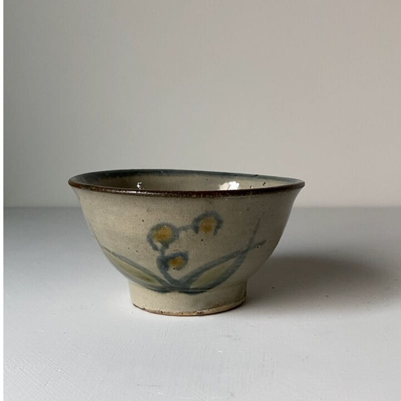 琉球 やちむん 4.5寸マカイ 古作 登窯 花草模様 昭和期 琉球 やちむん 4.5寸マカイ 古作 登窯 花草模様 昭和期