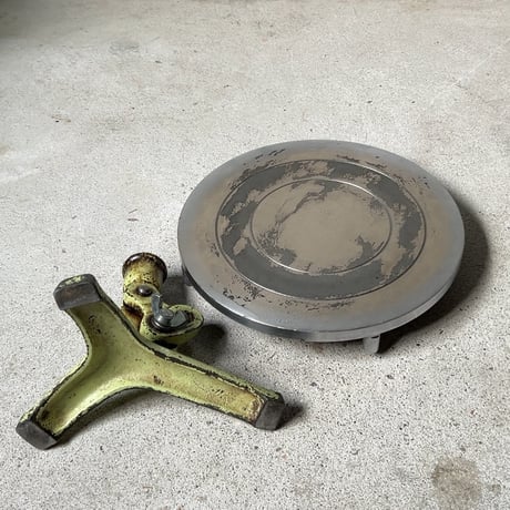 古い鉄製 ケーキ台 洋菓子店 什器 備品 パティシエ プロツール 業務用 回転台 クリームグリーン グッドエイジング ジャパンヴィンテージ